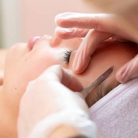 Dermaplane Facial Package